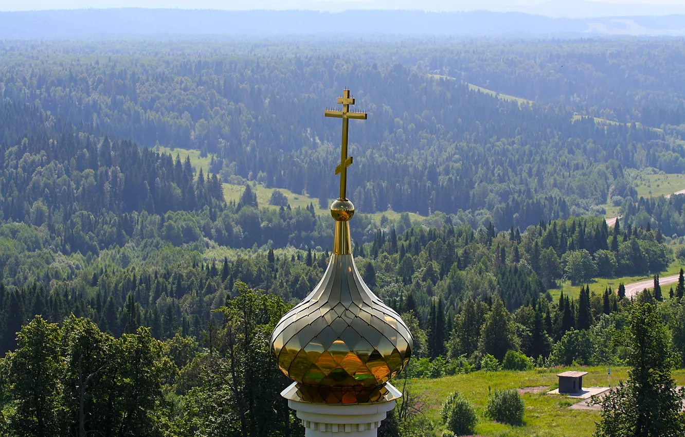 Фото обои лес, крест, церковь, купол