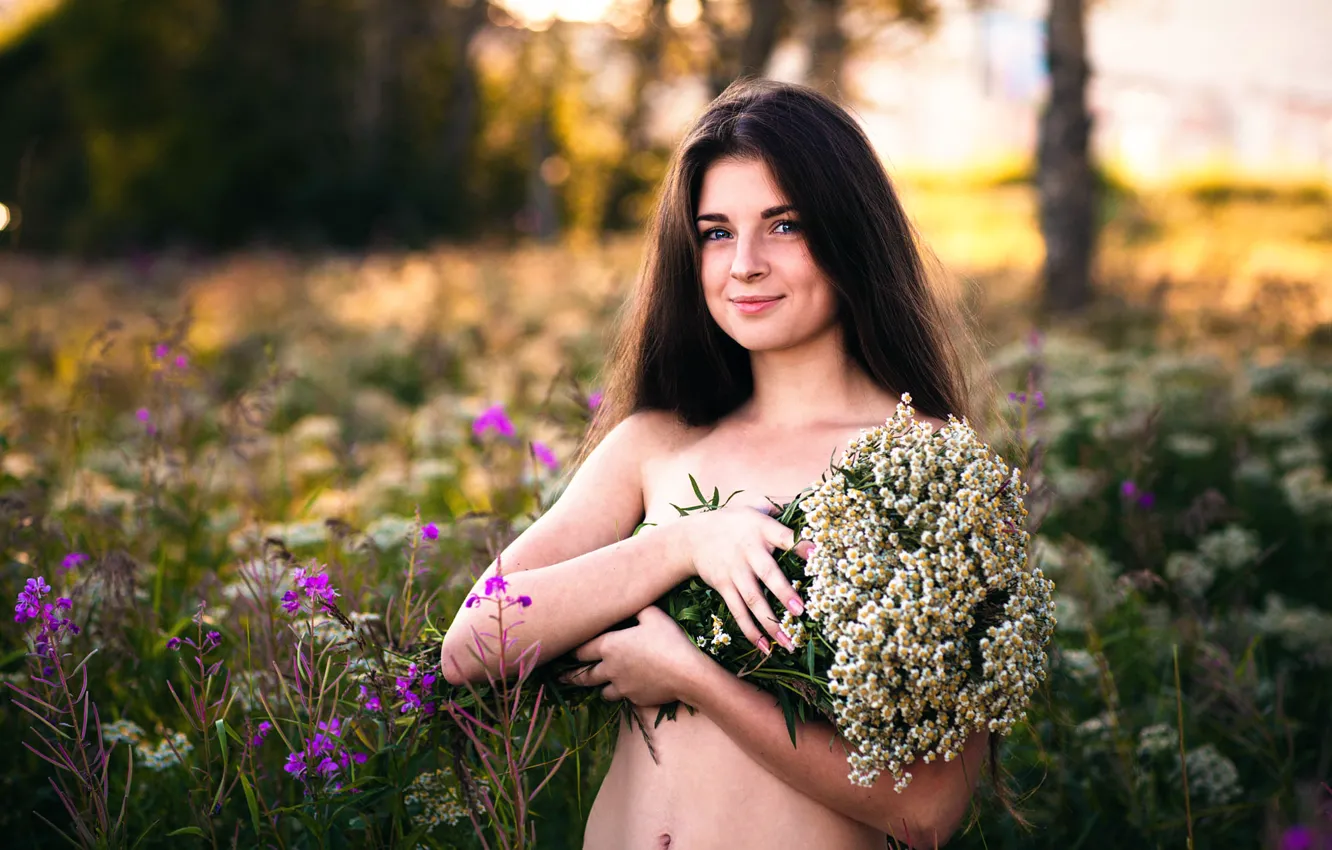 Фото обои лето, девушка, цветы, улыбка, скромница, Юля