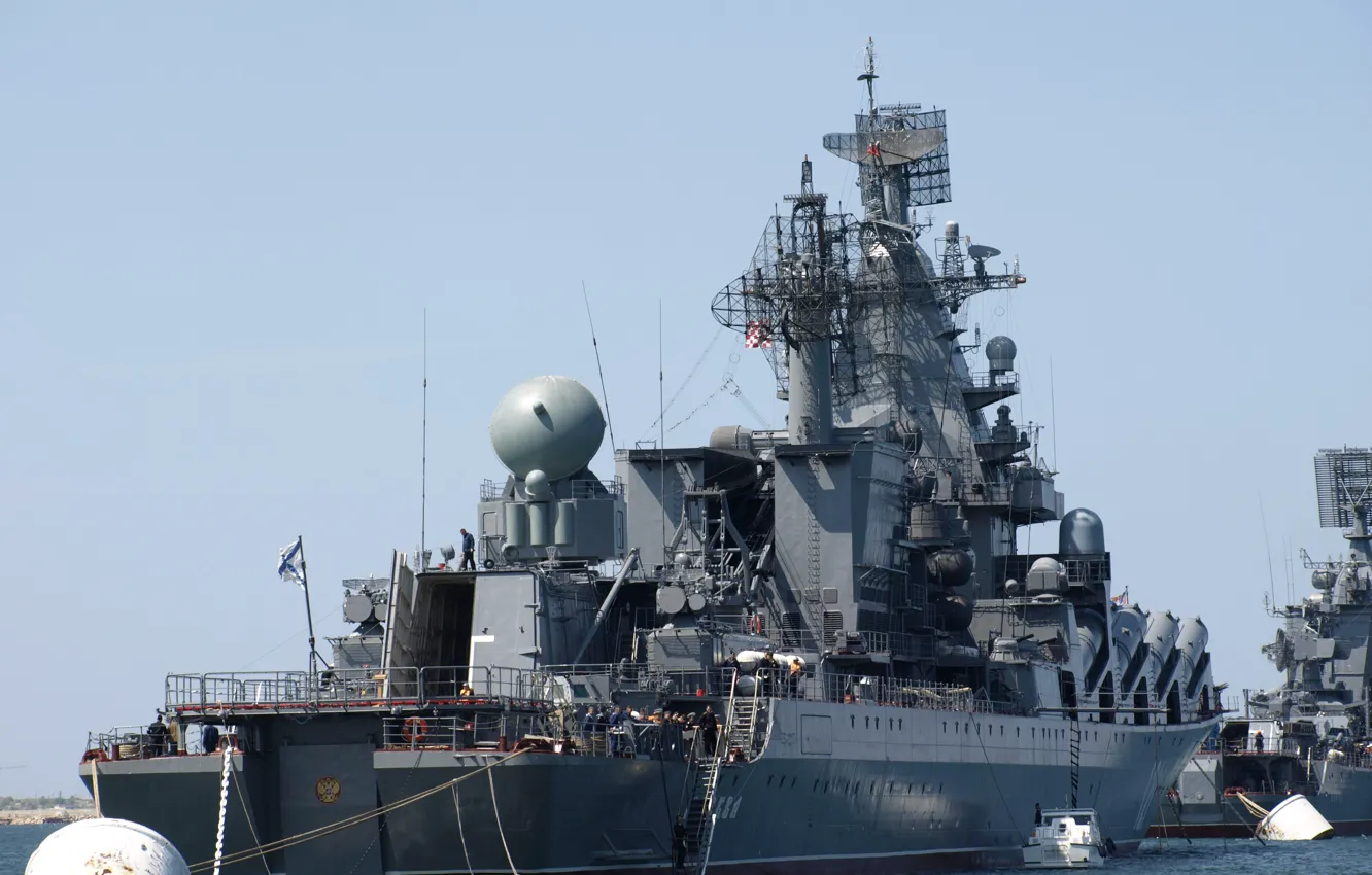 Фото обои Большой, противолодочный корабль, ВМФ России, рейд, Черноморский флот, &ampquot;Керчь&ampquot;, ракетный крейсер, Гвардейский