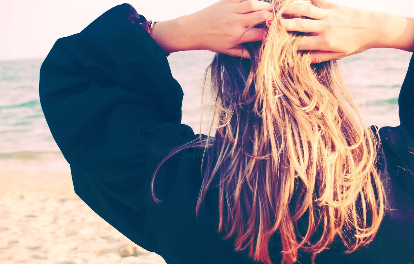 Фото обои море, пляж, волосы, Девушка, блондинка, вид с зади