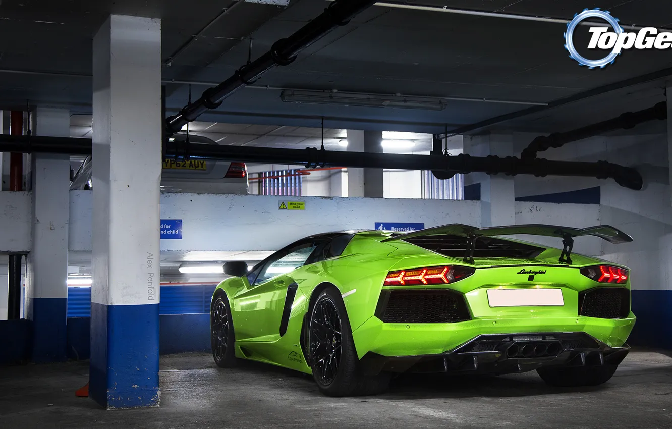 Фото обои фон, Lamborghini, Top Gear, парковка, вид сзади, Ламборгини, Aventador, самая лучшая телепередача