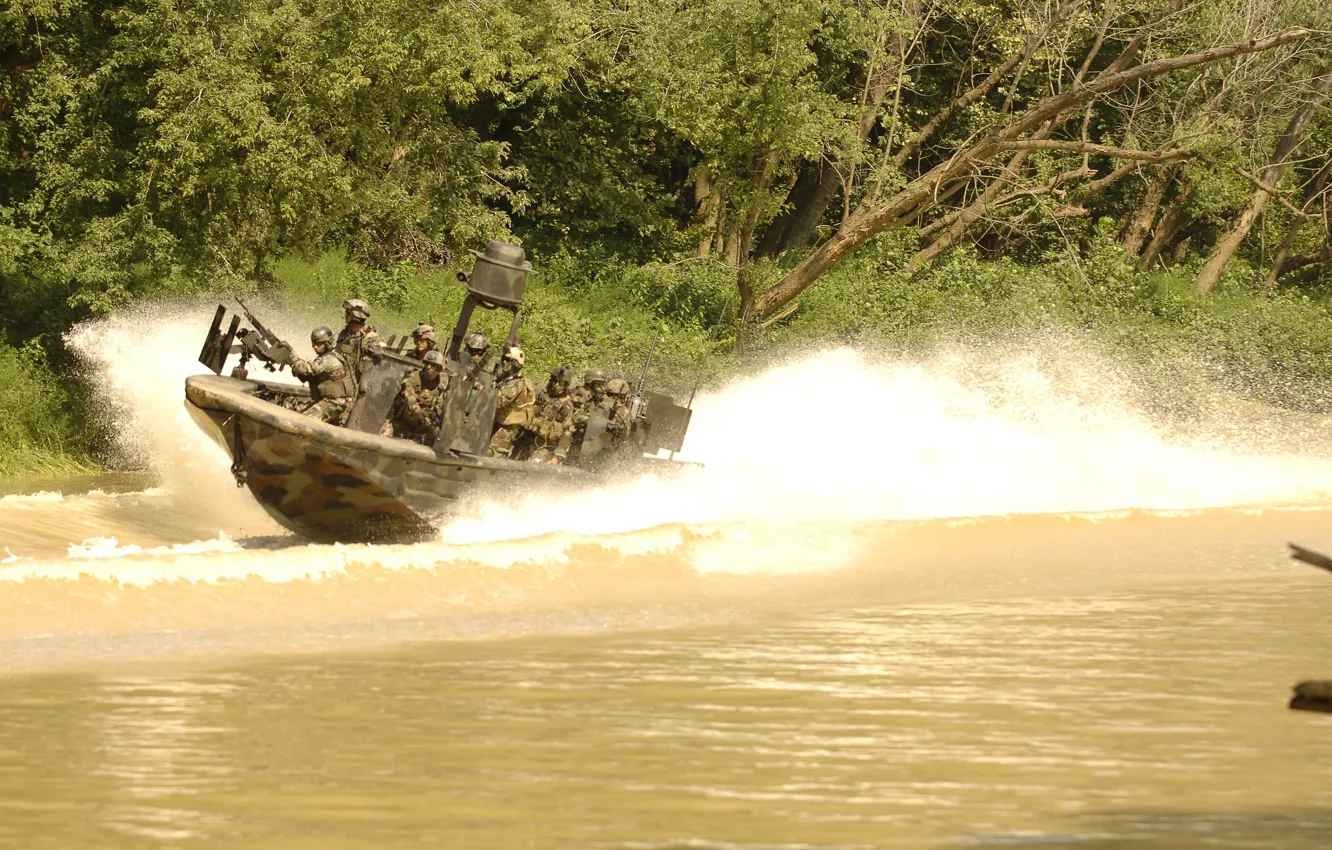 Фото обои река, солдаты, экипировка, боевой катер, SBT-22