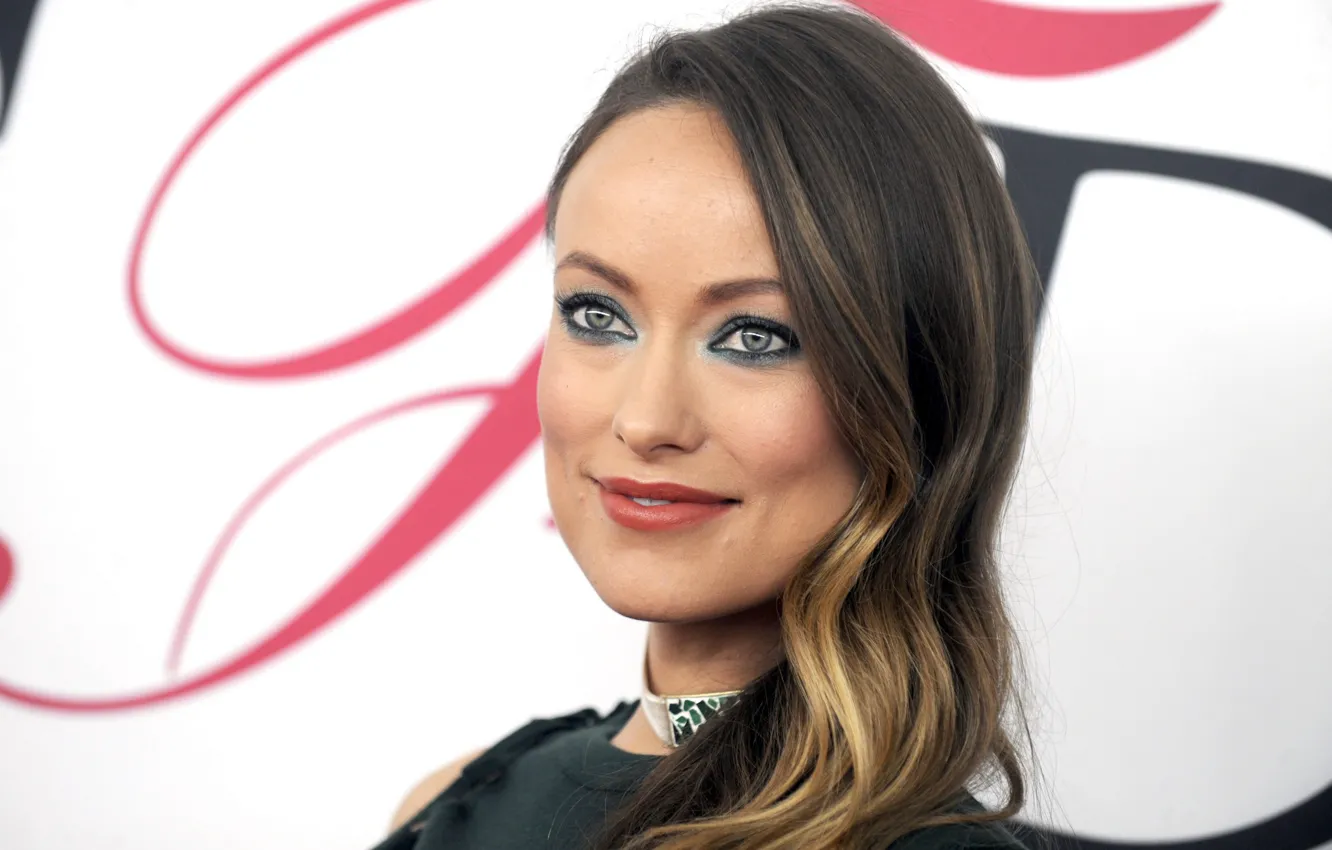 Фото обои взгляд, поза, макияж, актриса, Оливия Уайлд, Olivia Wilde, фотосессия, hair