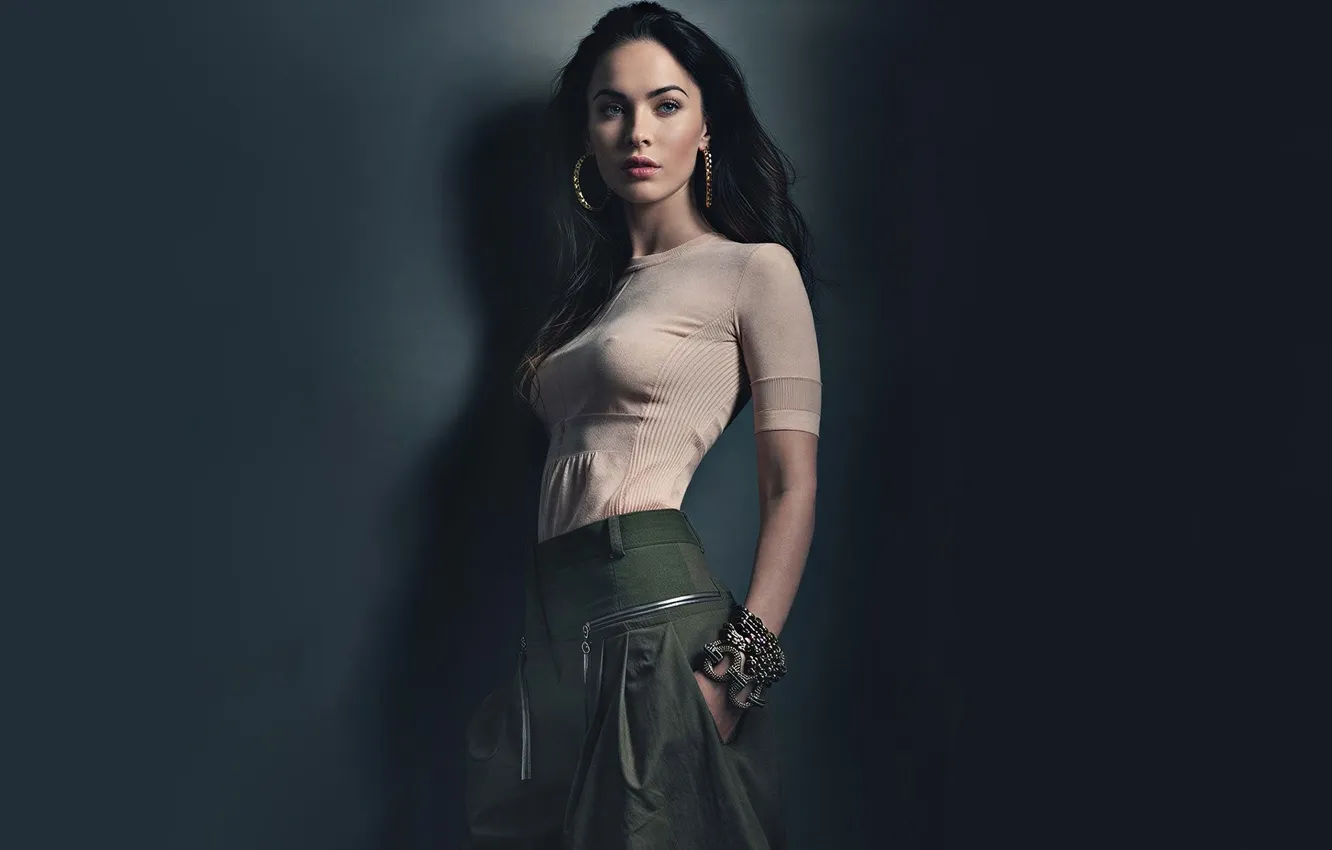 Фото обои girl, fox, megan, megan fox