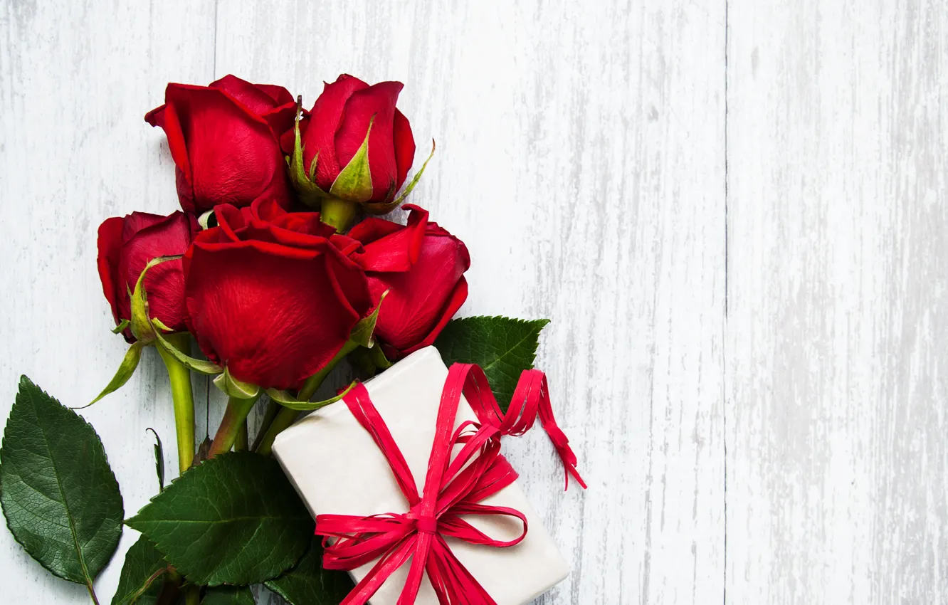 Фото обои подарок, розы, красные, red, roses, gift-box, Olena Rudo