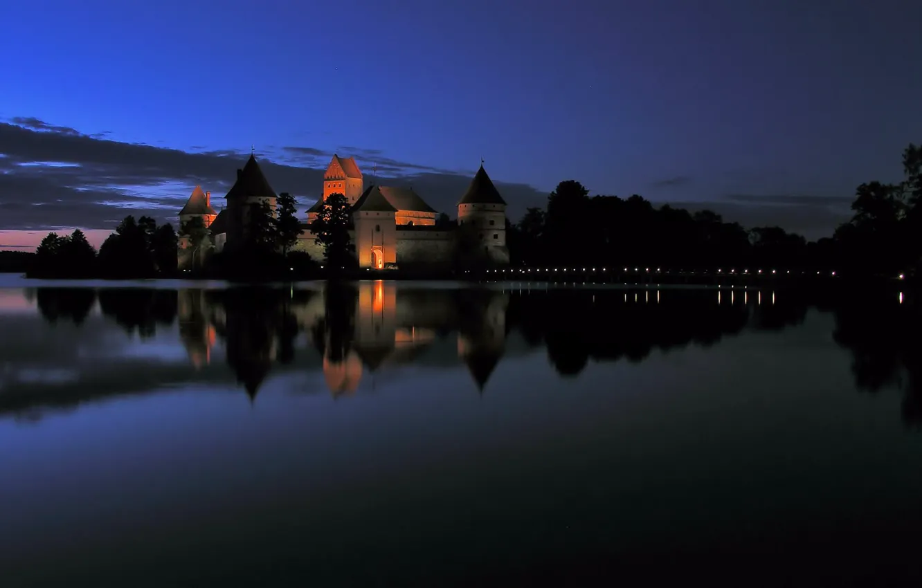 Фото обои lake, nighshot, Lituanie, Trakai Castle