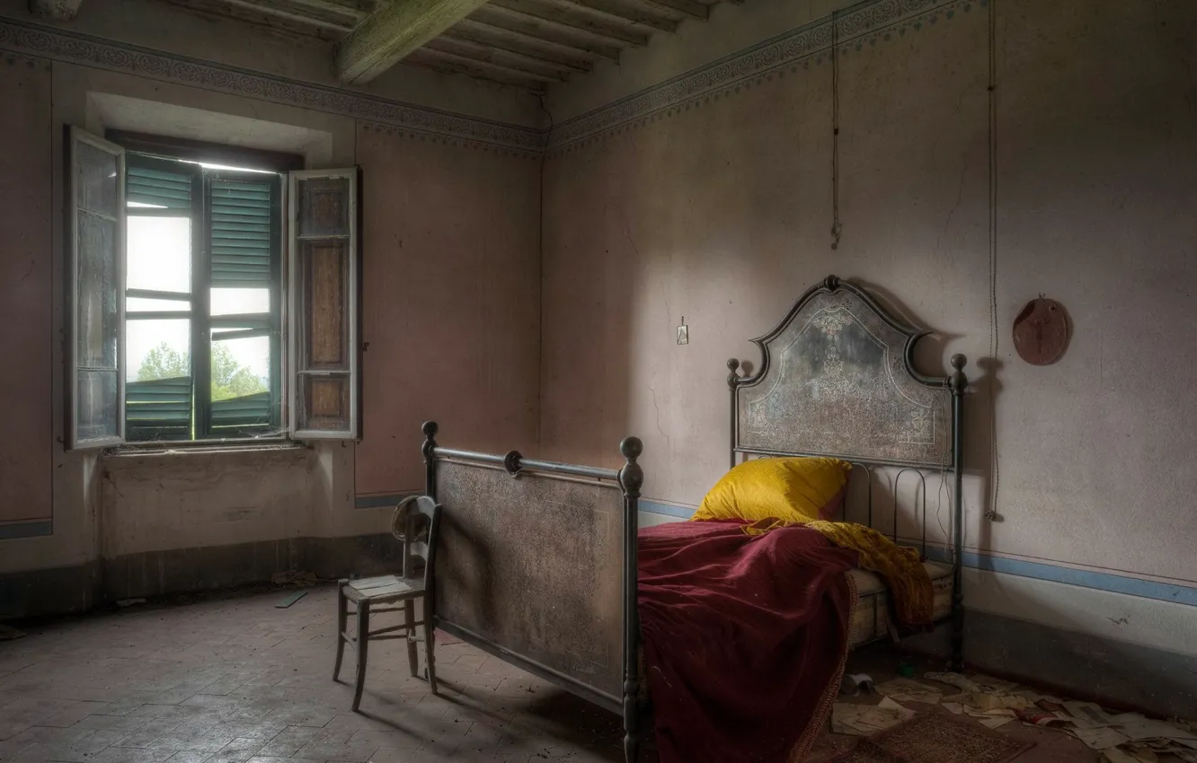 Фото обои кровать, окно, стул