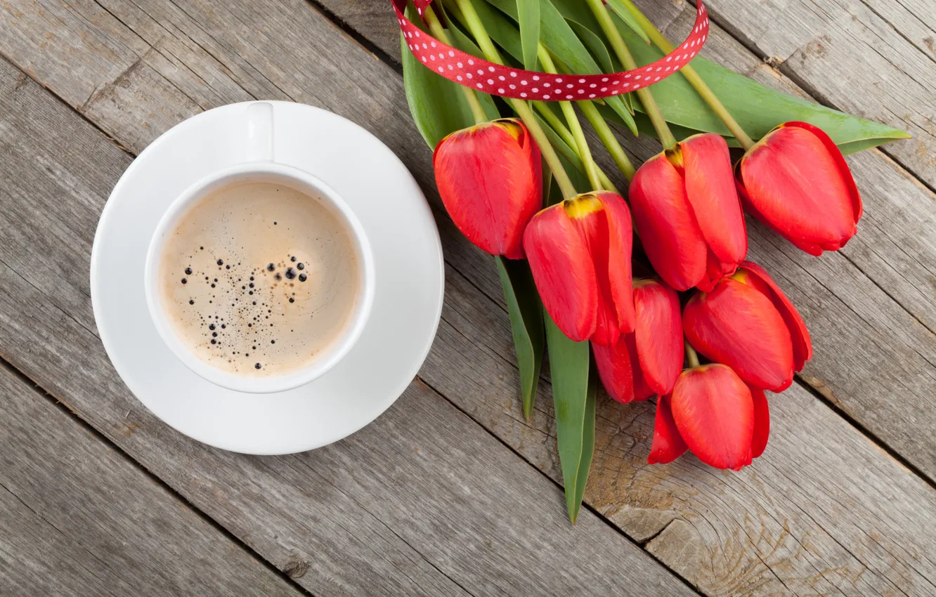 Фото обои цветы, праздник, кофе, букет, лента, красные, love, тюльпанов