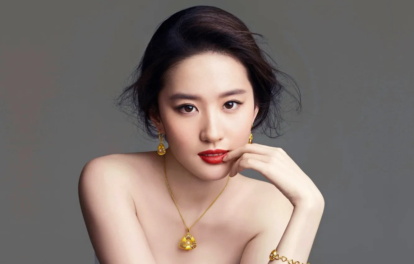 Фото обои украшения, макияж, азиатка, серый фон, милашка, asian, Liu Yifei, cutie