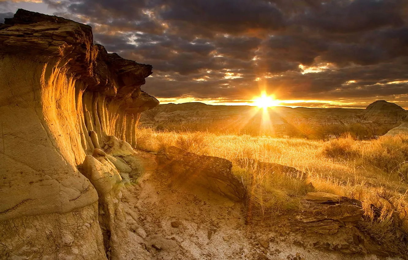 Фото обои лучи, закат, скалы, Канада, Альберта, Dinosaur Provincial Park