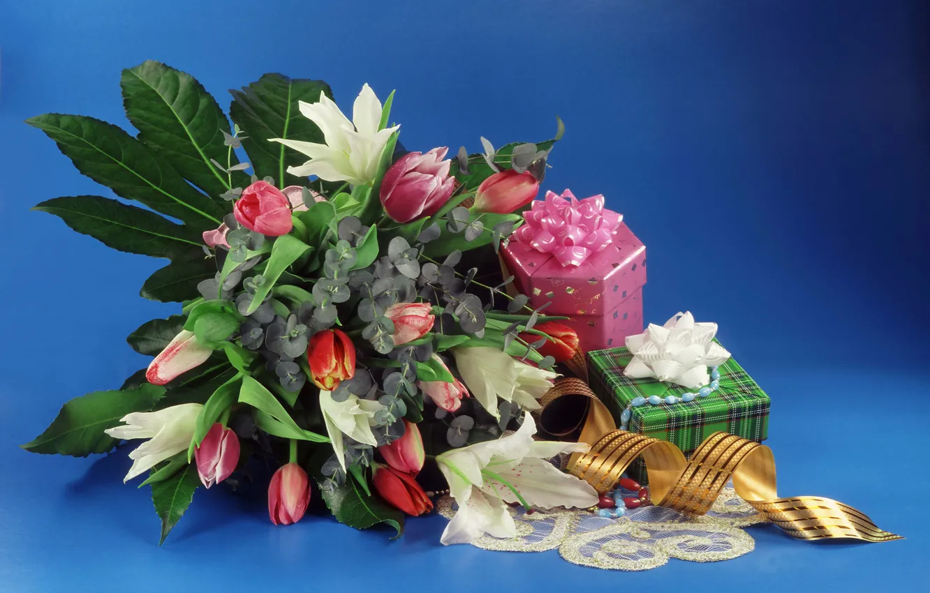 Фото обои цветы, букет, подарки, коробки