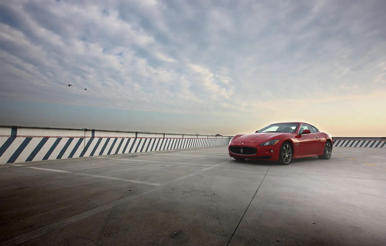 Фото обои небо, Maserati, красная, мазерати, GranTurismo S