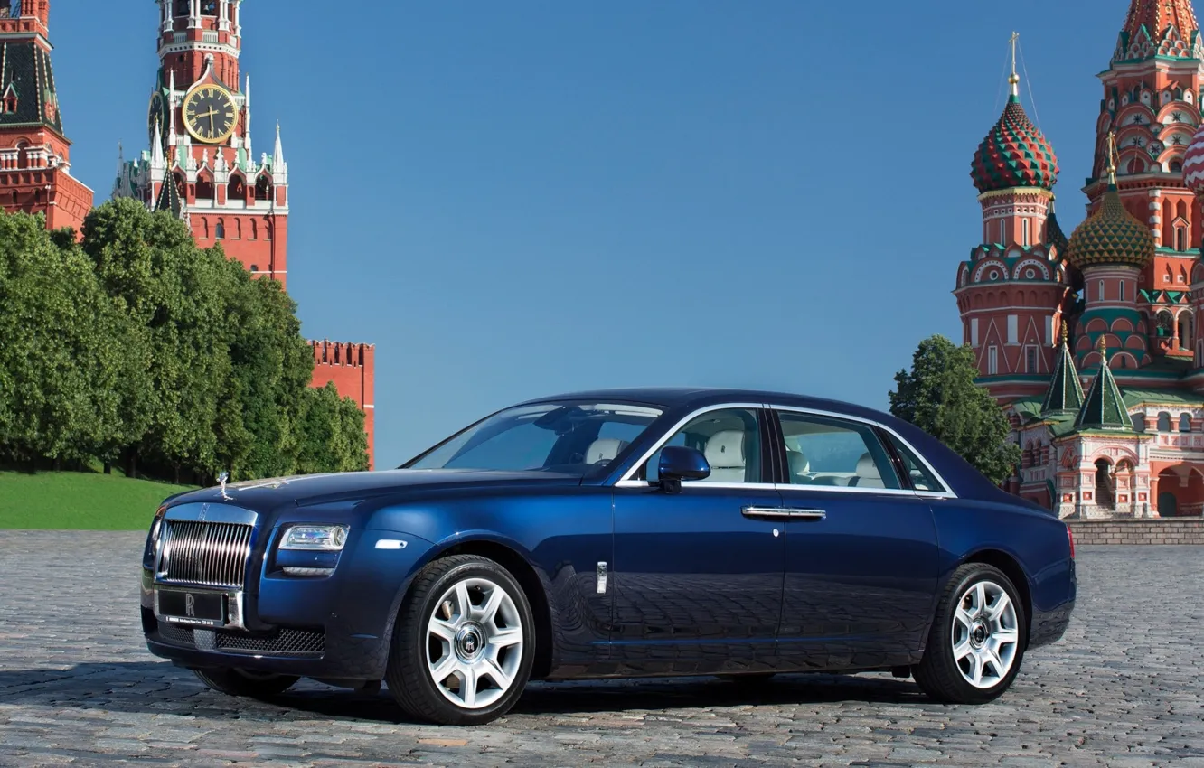 Rolls Royce Ghost синий