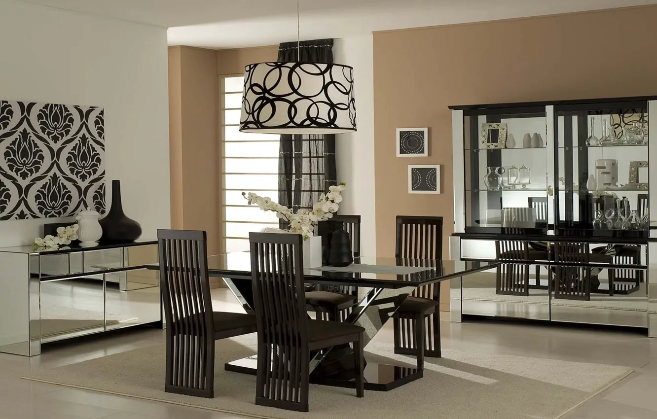 Фото обои стол, комната, лампа, стулья, интерьер, ваза, коричневый, орхидея