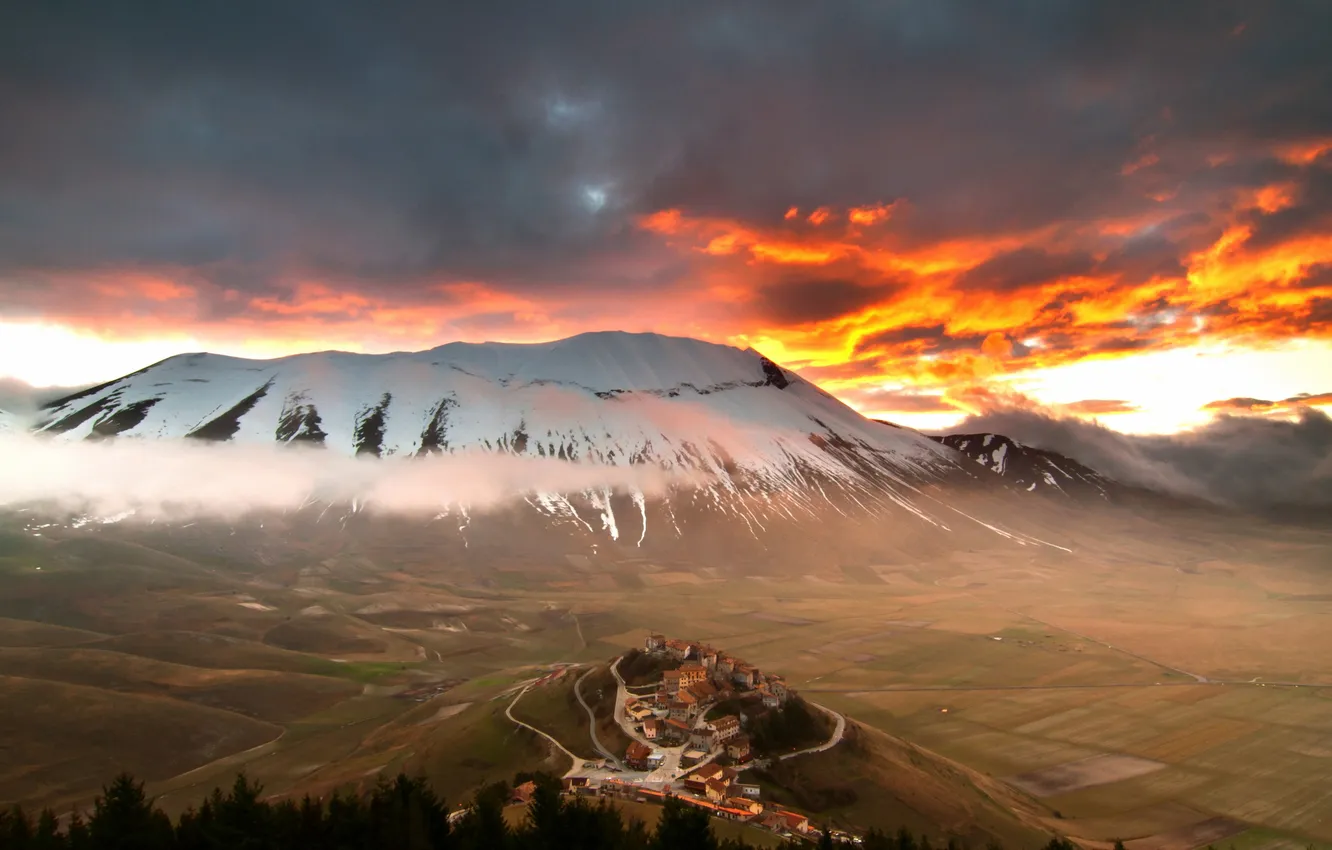 Фото обои пейзаж, закат, горы, долина