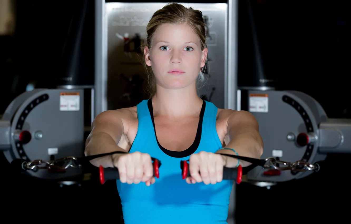 Фото обои machine, women, chest, workout, fitness, gym