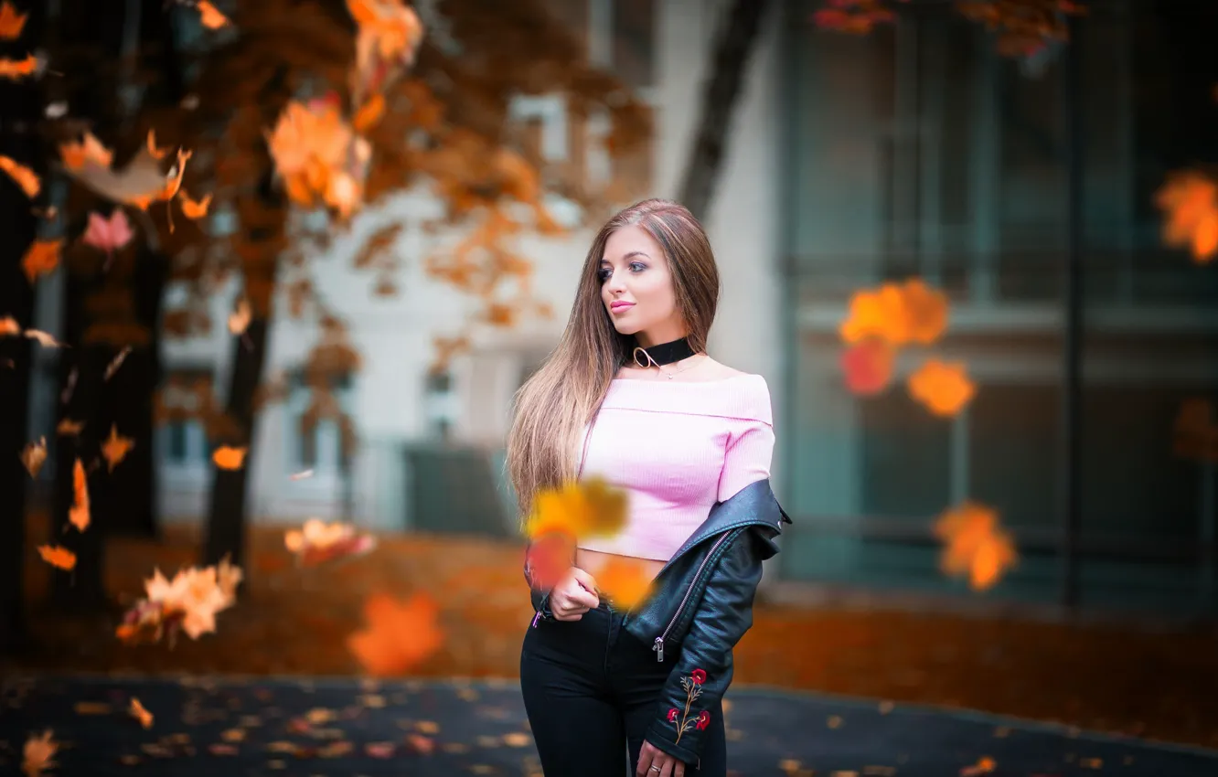 Фото обои smile, autumn, model, pretty