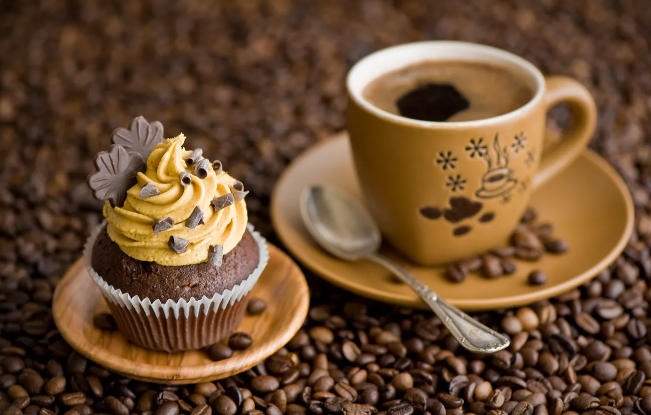 Фото обои кофе, шоколад, зерна, ложка, чашка, пирожное, листочки, крем