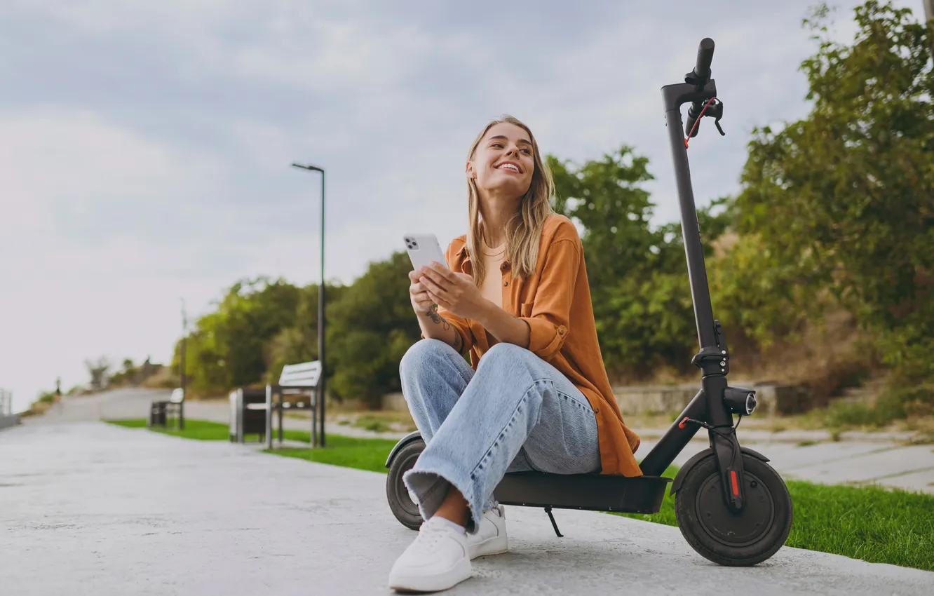 Фото обои girl, bike, woman, people, electric, phone, smartphone, mobile