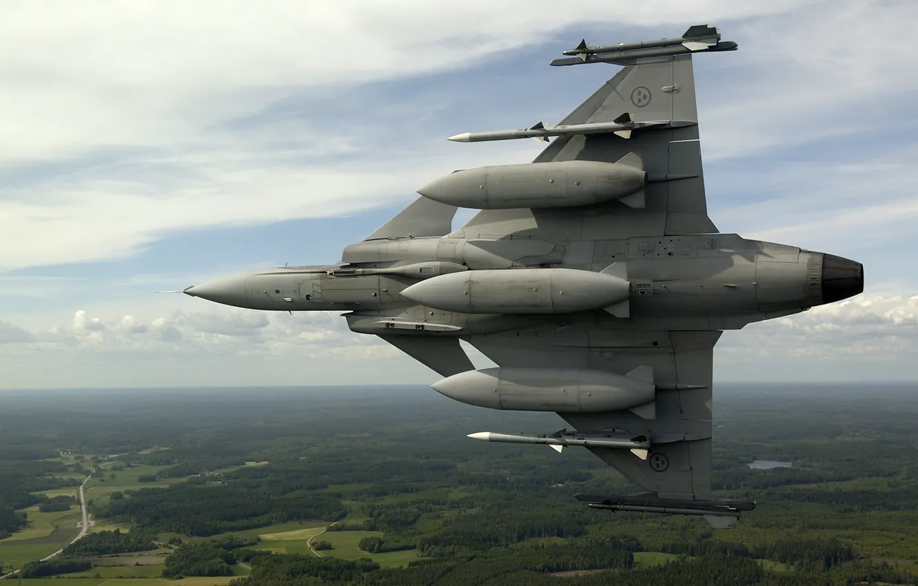 Фото обои Gripen, JAS 39, SAAB, ВВС Швеции, Gripen JAS 39, ПТБ, AIM-120 AMRAAM, AIM-9 Sidewinder