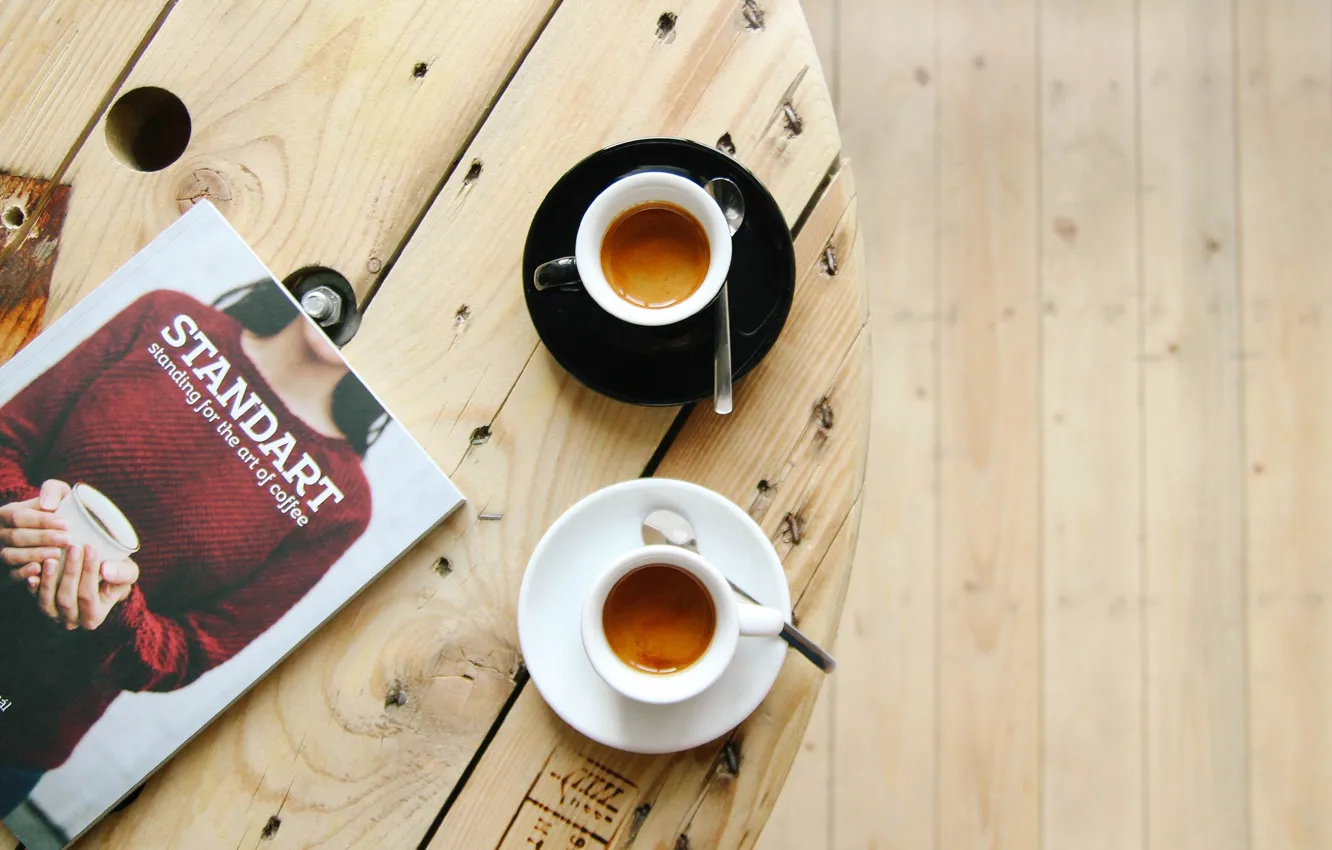 Фото обои стол, кофе, чашки, напитки, журнал, эспрессо