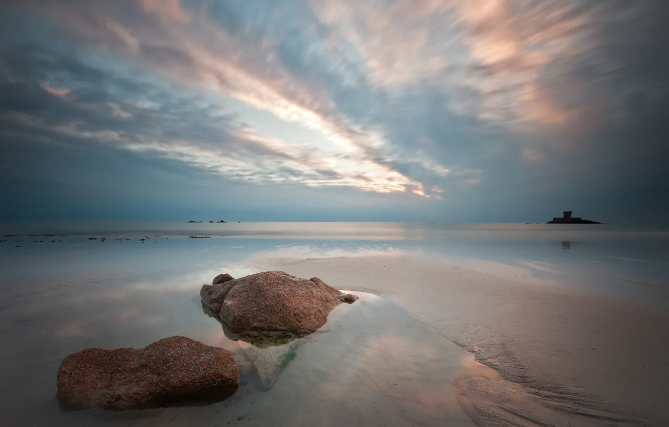 Фото обои песок, море, пляж, закат, камни