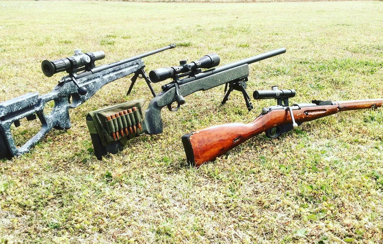 Фото обои трава, оружие, оптика, снайперские винтовки