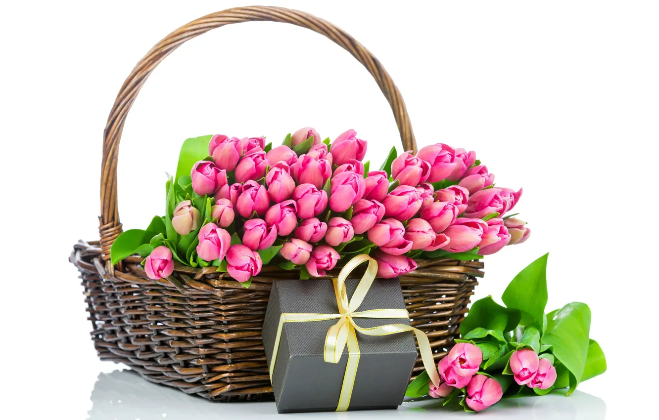Фото обои подарок, корзина, весна, тюльпаны, розовые, 8 марта, красивые