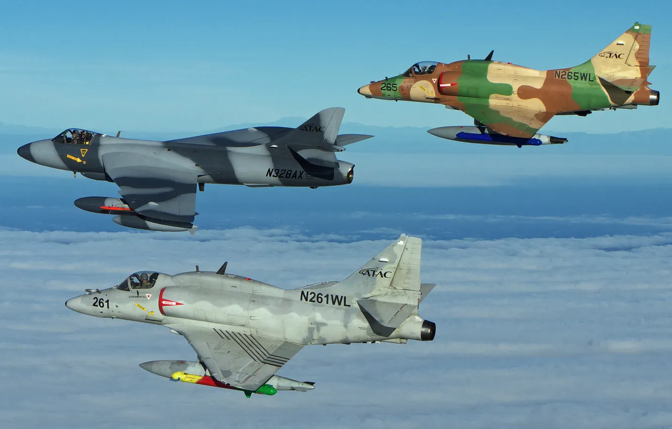 Фото обои истребители, полёт, Hunter, штурмовики, A-4 Skyhawk, «Хантер», Дуглас A-4, «Скайхок»
