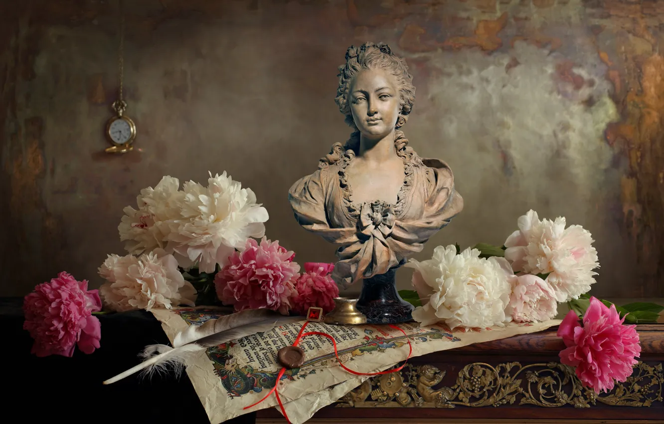 Фото обои цветы, бумага, перо, часы, листы, скульптура, бюст, пионы