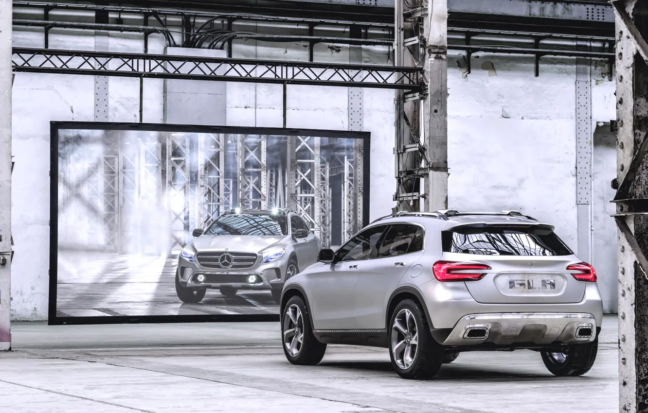 Фото обои Concept, Отражение, Машина, Серый, Серебро, Зеркало, Mercedes Benz, Вид сзади
