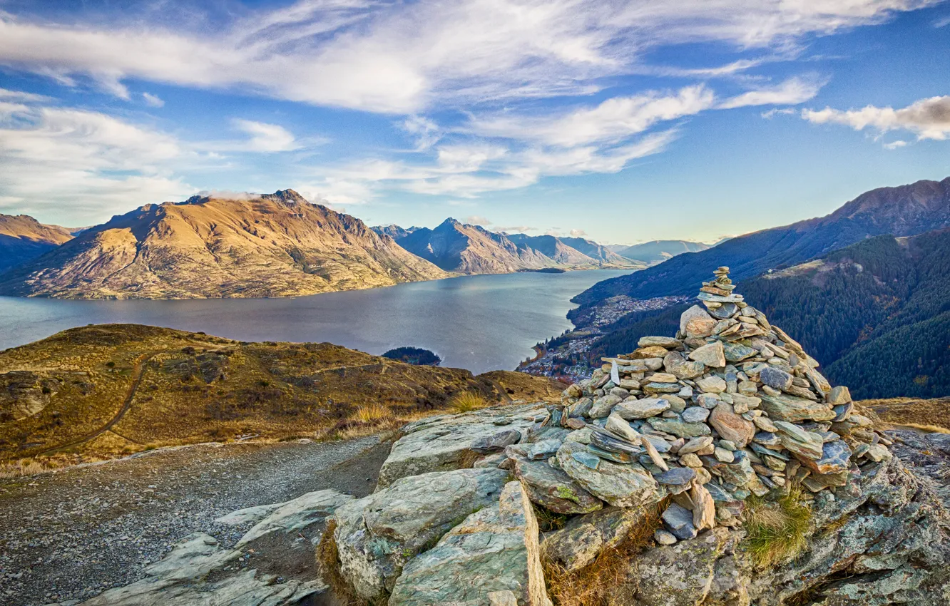 Фото обои небо, горы, озеро, камни, пирамида, новая зеландия, New Zealand, Queenstown