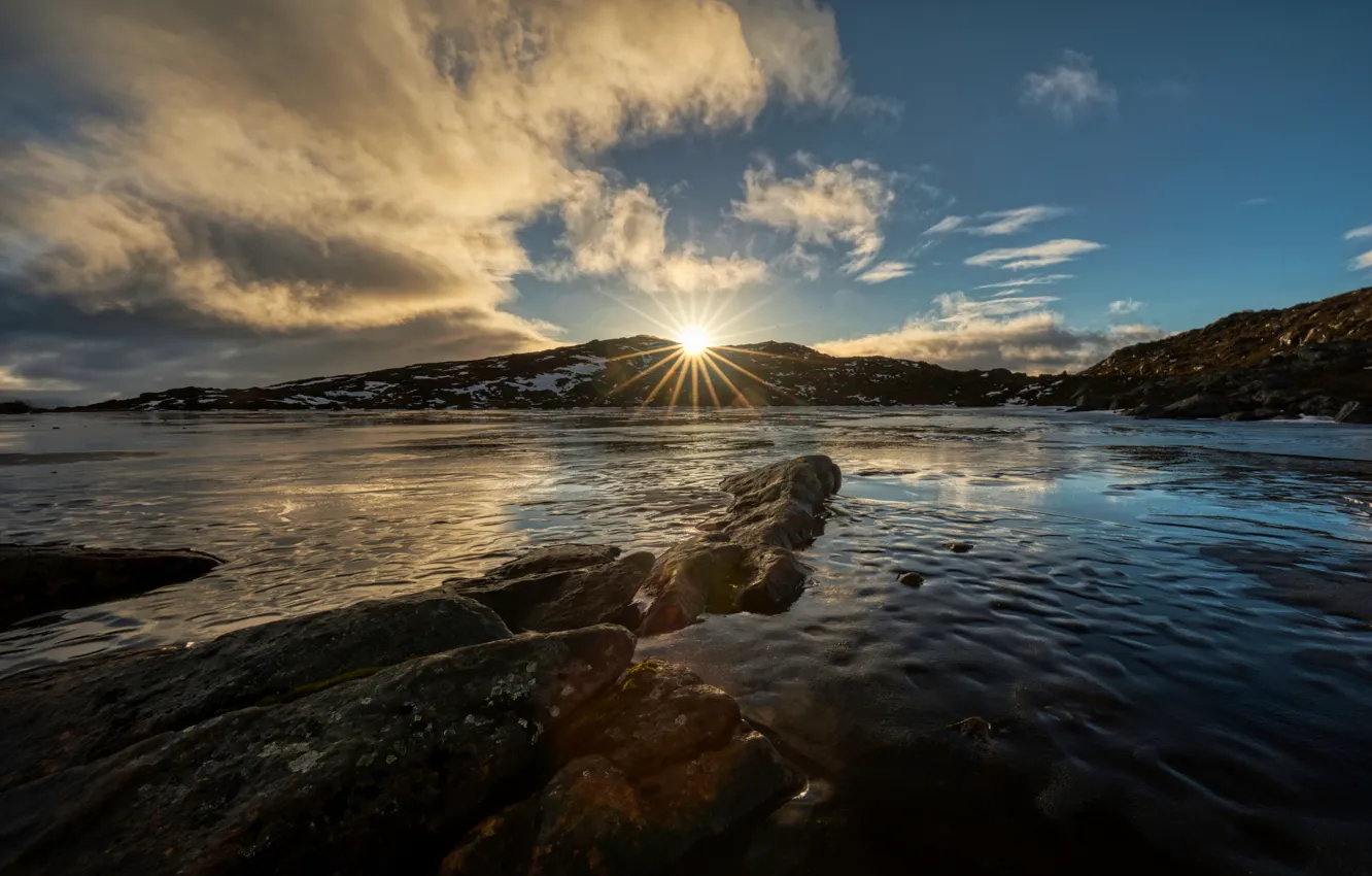 Фото обои небо, солнце, облака, Норвегия, Troms