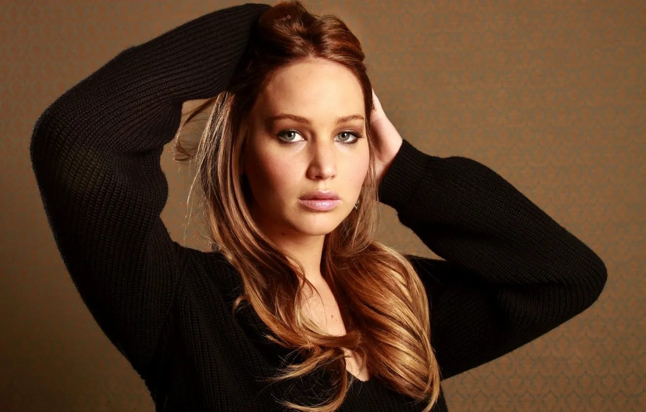 Фото обои девушка, лицо, черный, макияж, актриса, свитер, Jennifer Lawrence, Дженнифер Лоуренс