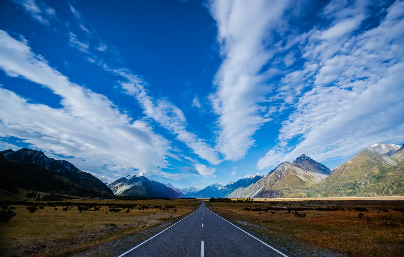 Фото обои дорога, небо, облака, горы, голубое, трасса, Новая Зеландия, шоссе