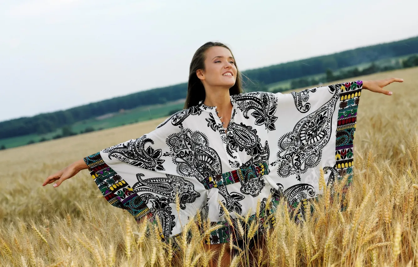 Фото обои небо, девушка, природа, руки, Chantelle A