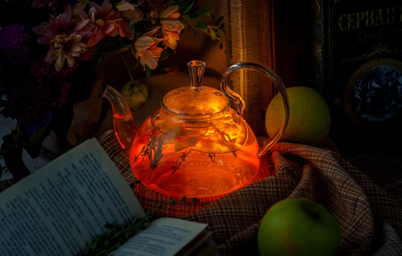Фото обои чай, яблоко, чайник, книга