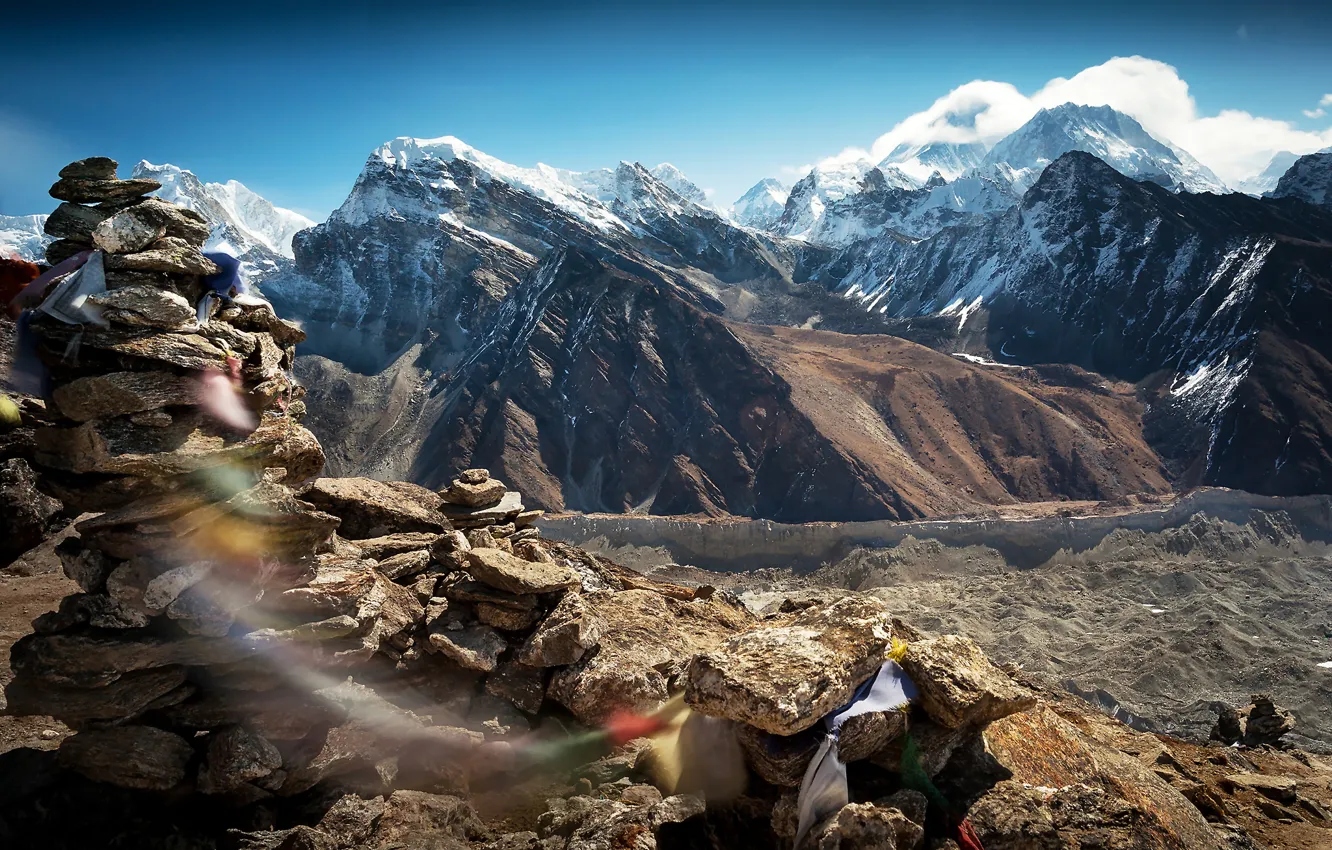 Фото обои небо, горы, камни, скалы, ветер, тибет, дух тибета