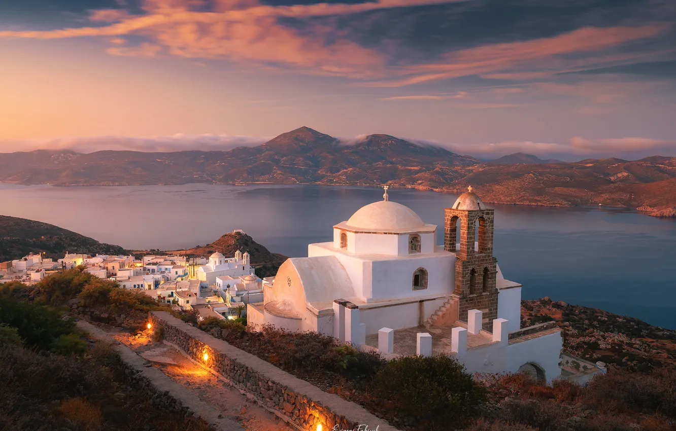 Фото обои море, горы, бухта, Греция, деревня, церковь, Greece, Милос