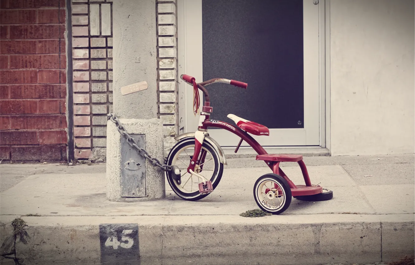 Фото обои велосипед, детский, столб, цепь, колеса, три, tricycle