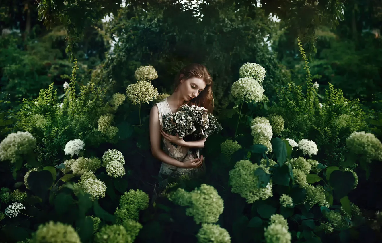 Фото обои девушка, цветы, Bella Kotak, Every flower, soul blossoming in nature