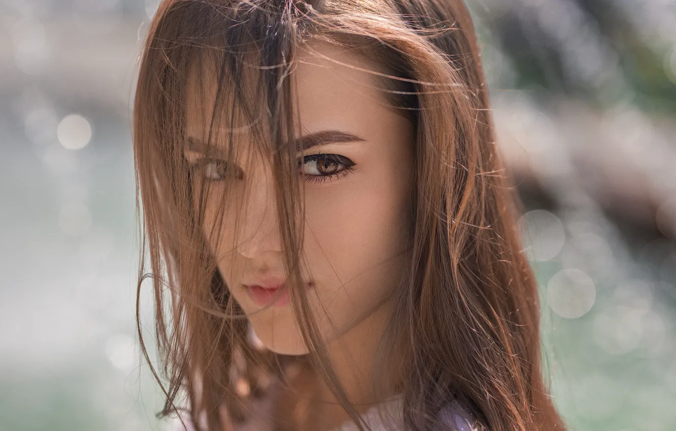 Фото обои girl, long hair, brown hair, brown eyes, photo, photographer, model, bokeh