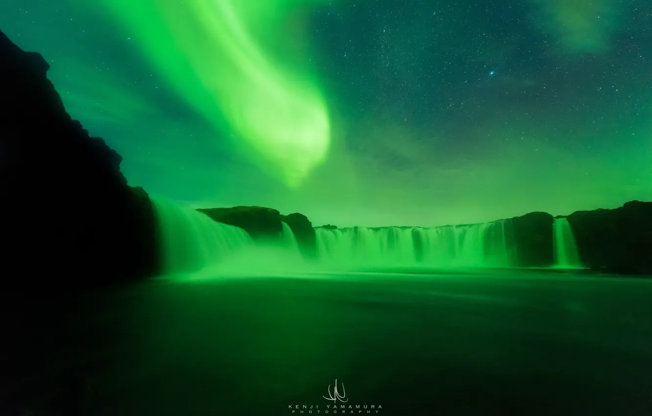 Фото обои водопад, северное сияние, Исландия, photographer, Kenji Yamamura