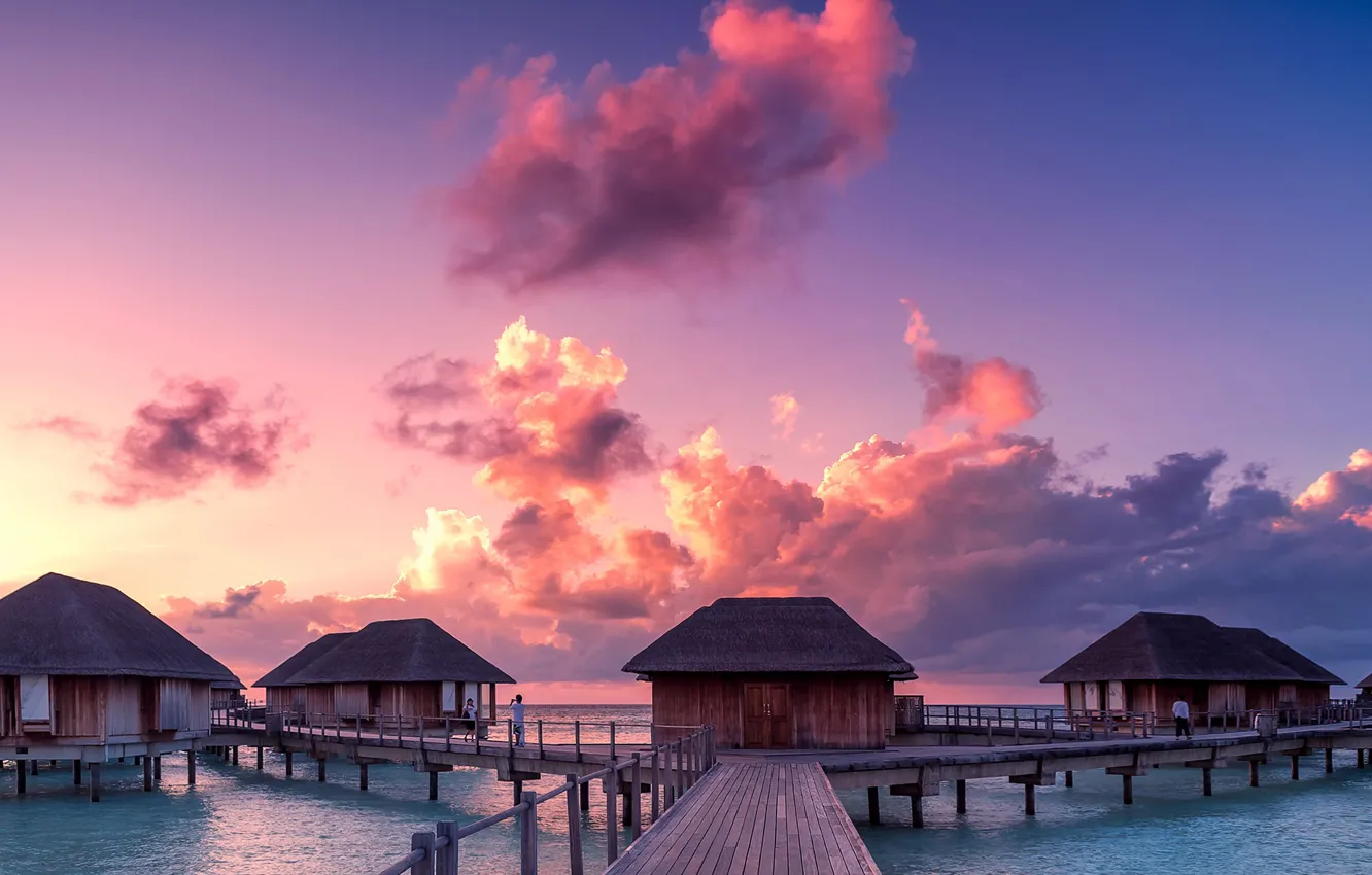Фото обои море, небо, облака, закат, тропики, горизонт, Мальдивы, бунгало