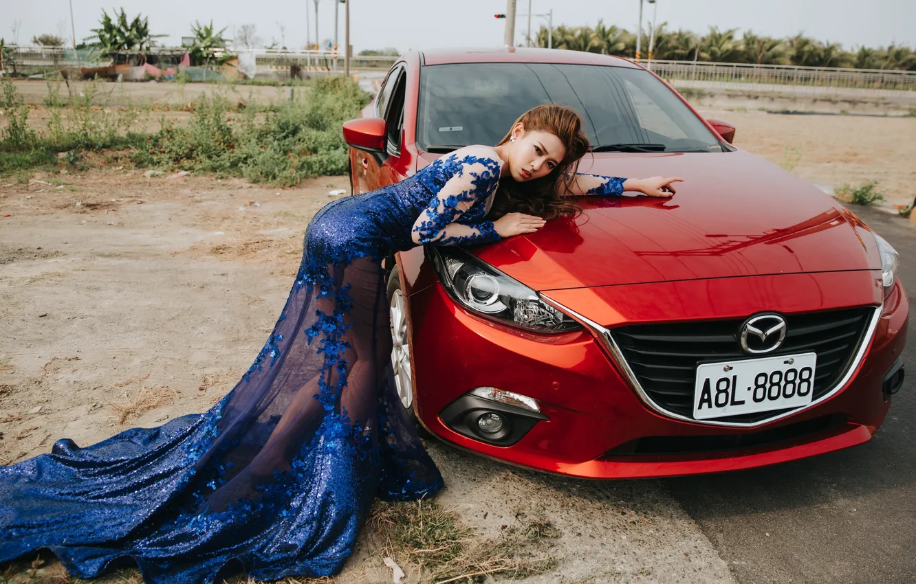 Фото обои авто, девушка, поза, платье