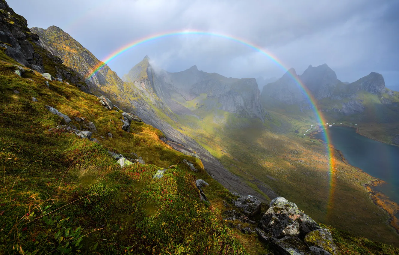 Фото обои горы, радуга, склон