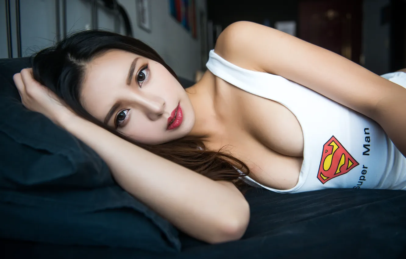 Фото обои girl, logo, superman, cleavage, Asian, long hair, breast, photo