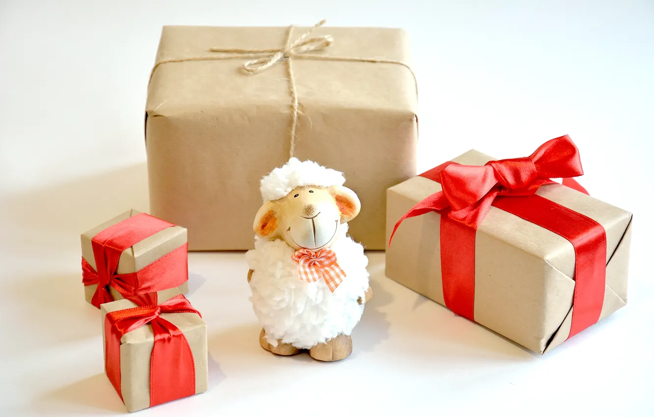 Фото обои украшения, Новый Год, подарки, овечка, New Year, sheep, Happy, 2015