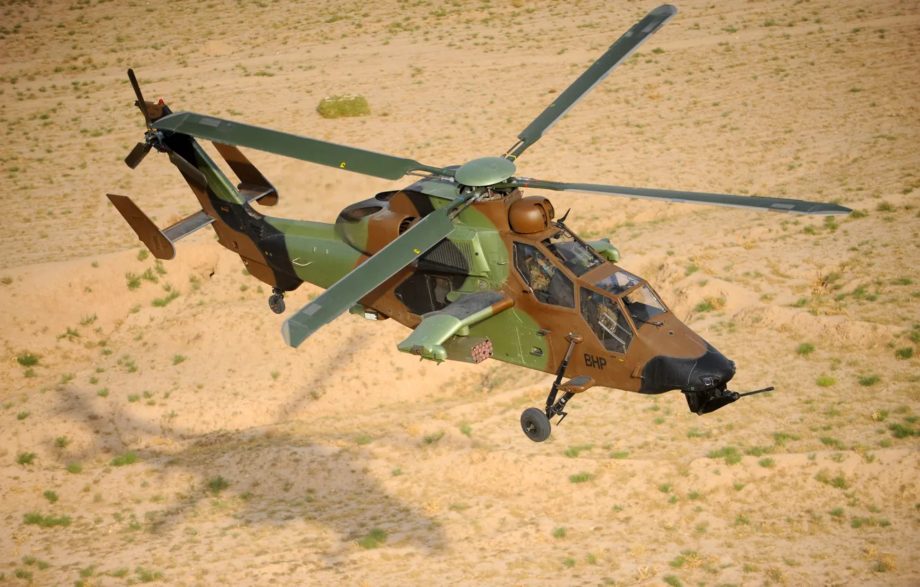 Фото обои земля, полёт, вертолёт, Tiger, Eurocopter, ударный, EC 665