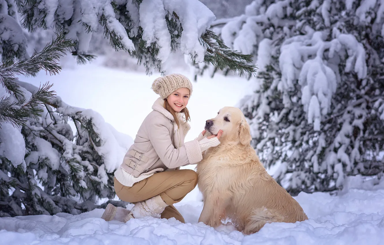 Фото обои зима, девушка, снег, деревья, природа, животное, собака, ели